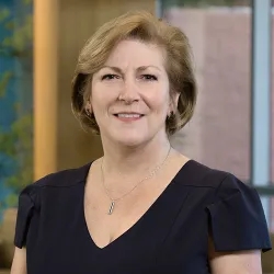 Sandy Cook Headshot